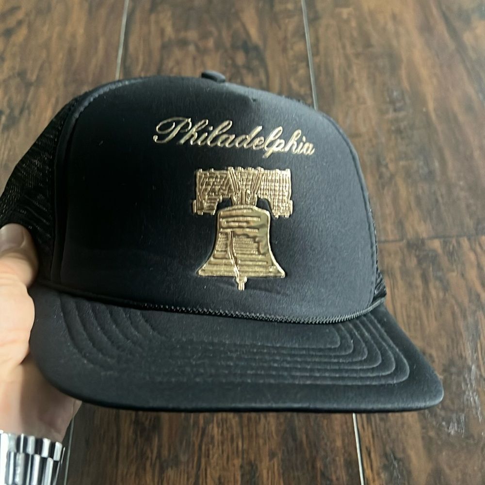 vtg philadelphia‎ trucker rope hat black with gold in EUC